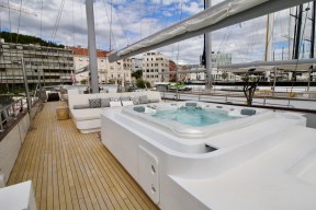 Real Yacht Image from Review