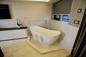 Real Yacht Image from Review