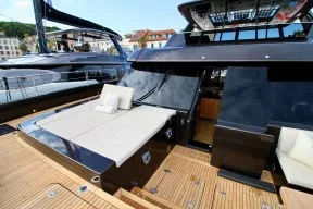 Real Yacht Image from Review
