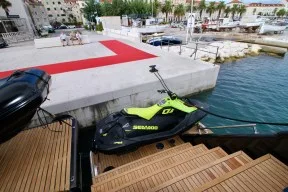 Real Yacht Image from Review