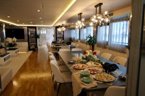 Real Yacht Image from Review