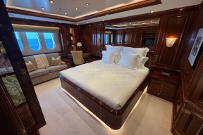 Real Yacht Image from Review