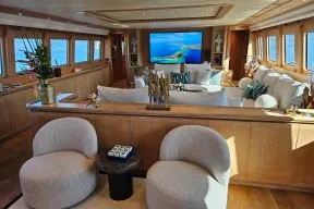 Real Yacht Image from Review