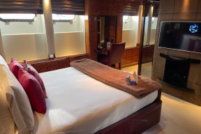 Real Yacht Image from Review