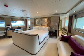 Real Yacht Image from Review