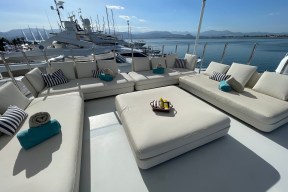 Real Yacht Image from Review