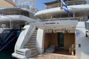 Real Yacht Image from Review