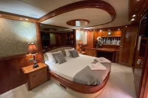 Real Yacht Image from Review