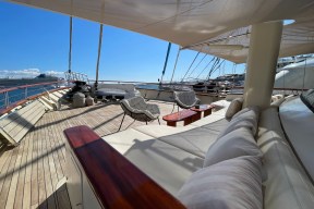 Real Yacht Image from Review