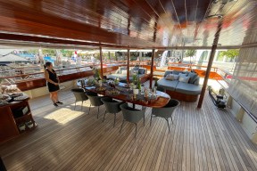 Real Yacht Image from Review