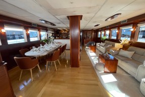 Real Yacht Image from Review