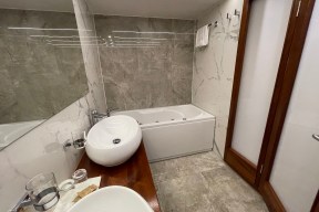 Real Yacht Image from Review