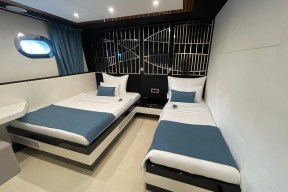 Real Yacht Image from Review