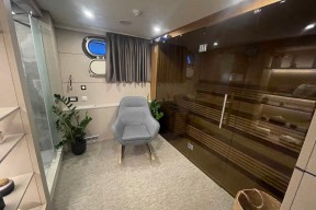 Real Yacht Image from Review