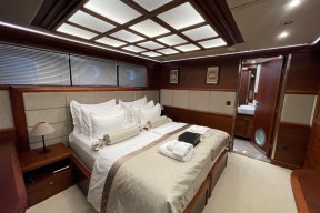 Real Yacht Image from Review