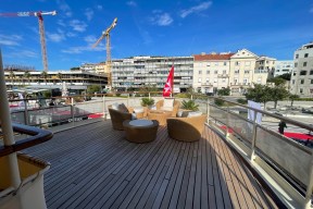 Real Yacht Image from Review