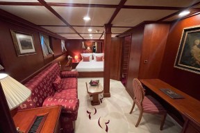 Real Yacht Image from Review