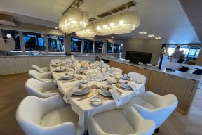 Real Yacht Image from Review