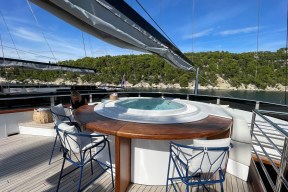 Real Yacht Image from Review