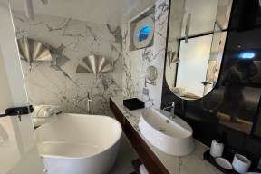 Real Yacht Image from Review