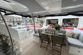 Real Yacht Image from Review