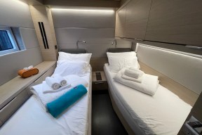 Real Yacht Image from Review