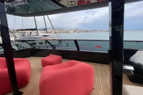 Real Yacht Image from Review