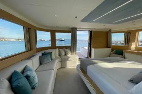 Real Yacht Image from Review
