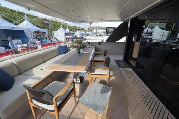 AKIRA yacht charter in Croatia