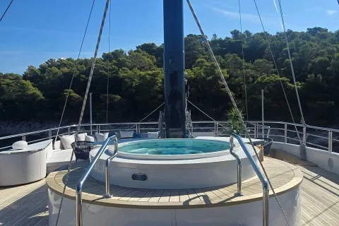 Lian Blacquiere's photo from the onboard visit