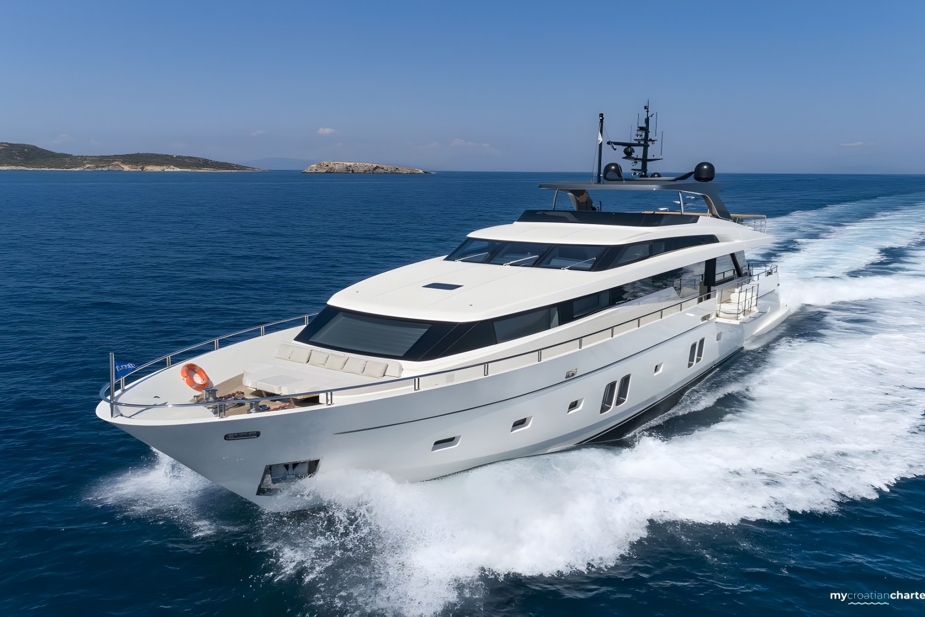 Main image of Dinaia yacht
