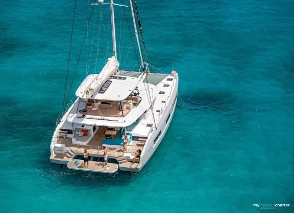 SEAS THE DAY (LAGOON 55)