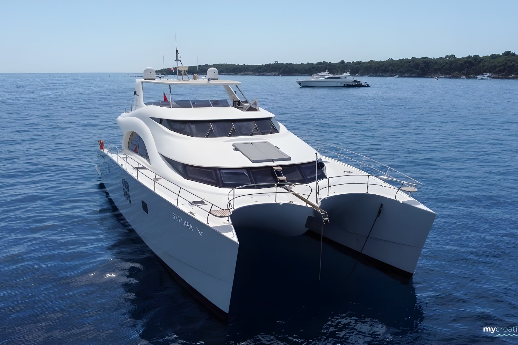 Main image of SKYLARK yacht