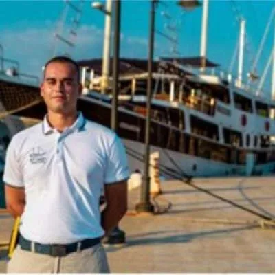 Deckhand Daniel Cizmic