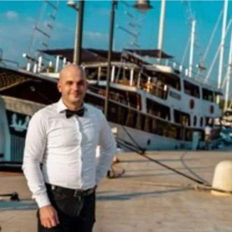 Crew of Cesarica|Barman