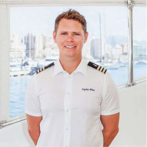 Crew of SOPHIE BLUE|First Officer