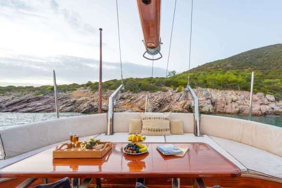 Image of Kavira II yacht #3