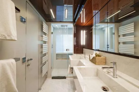 Master Stateroom En-suite - 2025