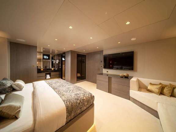 Image of Nocturno yacht #16