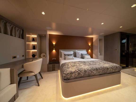 Image of Nocturno yacht #17