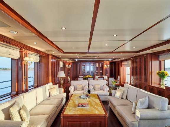 Image of OPTION B yacht #2