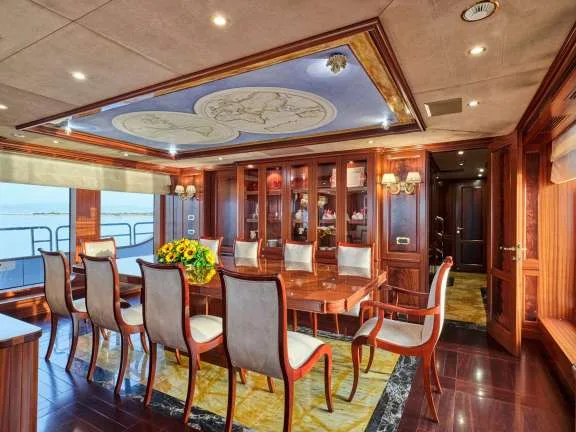 Image of OPTION B yacht #3