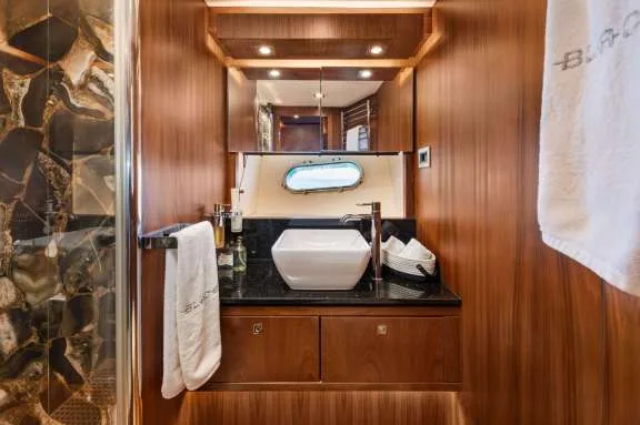 Image of BLADE 6 yacht #9