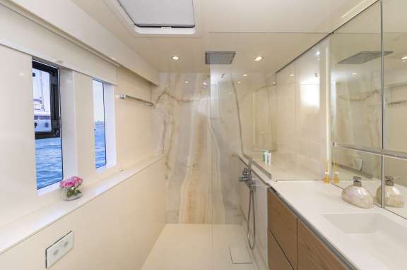 Image of SINATA yacht #8