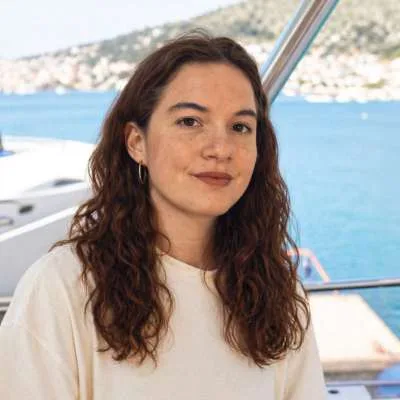 Stewardess/Deckhand ELIZA FABRIS