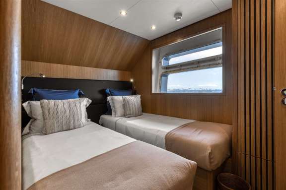 Image of Araok yacht #9