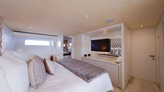 Image of ZULU 3 yacht #9