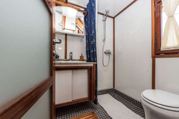 Image of ADRIATIC BREEZE yacht #11