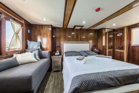 Image of ADRIATIC BREEZE yacht #12