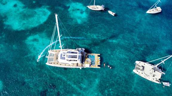 Image of Triwing Endor – Winter yacht #2